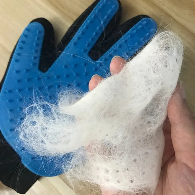 Popular hot selling pet dogs and cat hair combing gloves sturdy and durable effective hair combing pet supplies